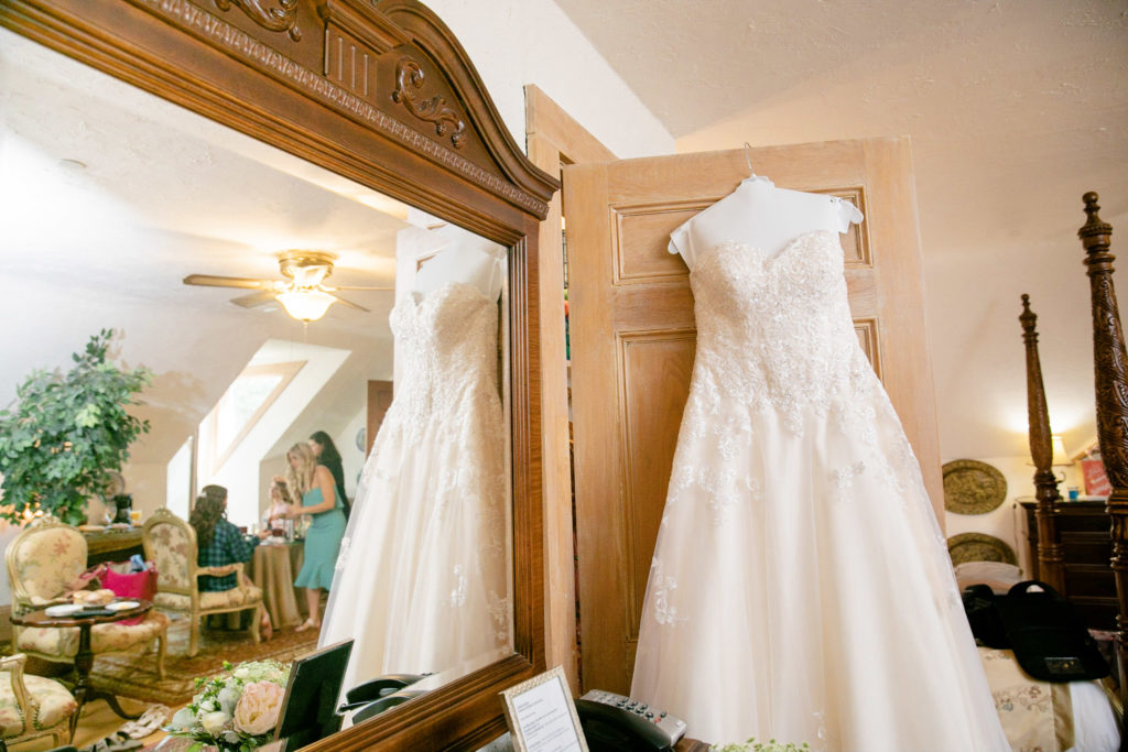 A Garden Summer Wedding at Gramercy Mansion in Maryland
