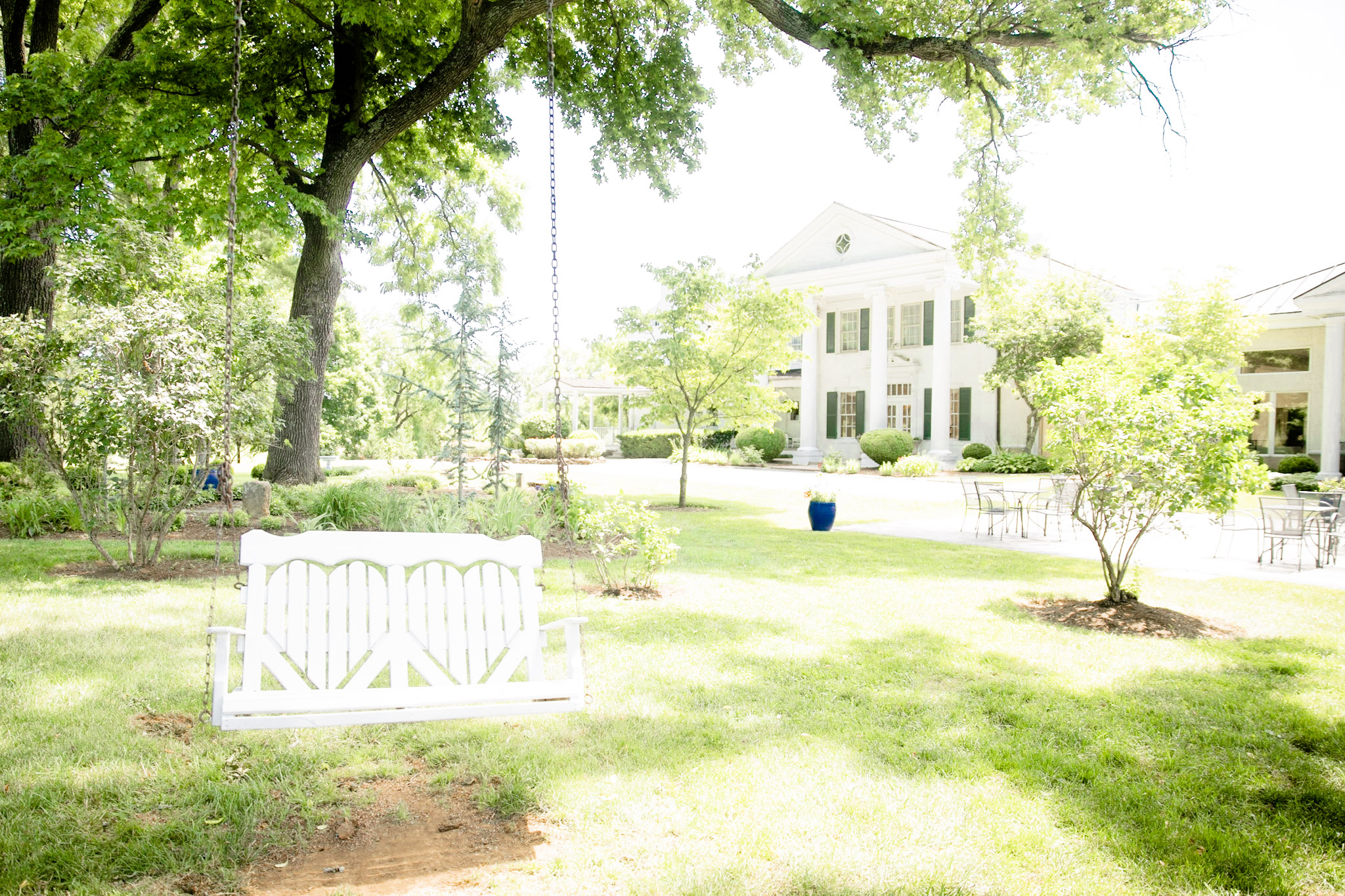 A Garden Estate Summer Wedding at Bluemont Manor in Whitehall, Virginia