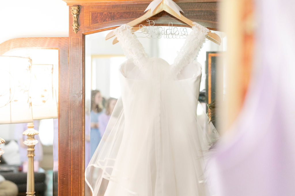 A Garden Estate Summer Wedding at Bluemont Manor in Whitehall, Virginia